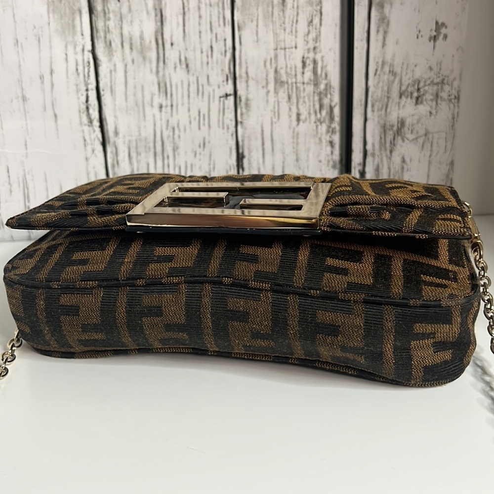 Fendi Vintage Zucca Baguette Shoulder Bag Brown Monogram Canvas Chain Strap - Picture 6 of 14